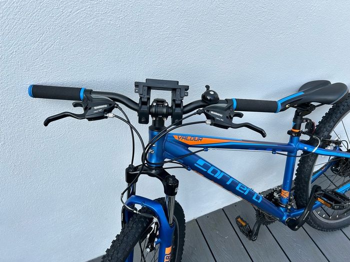 Carrera Valour Mountain Bike 14 inch Frame Great Starter MTB
