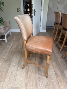 Kitchen counter stools