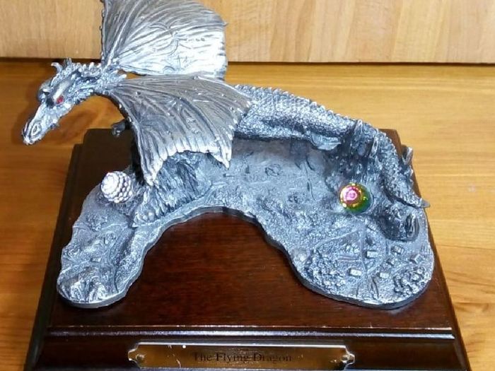 Metal Dragon Figure with Crystals - THE FLYING DRAGON - With Plinth - Boxed