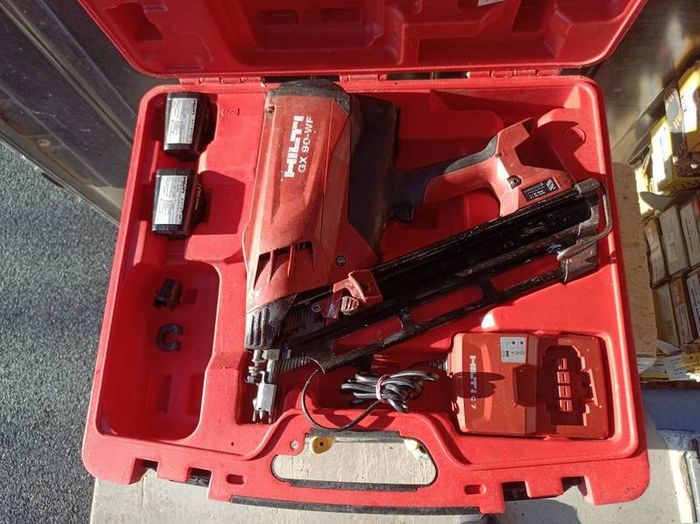 Hilti nail gun ( Paslode)