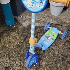 Bluey 3 wheel scooter