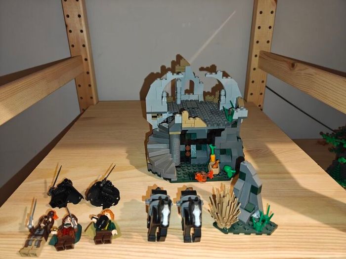 Lego The Lord of the Rings Attack on Weathertop 9472
