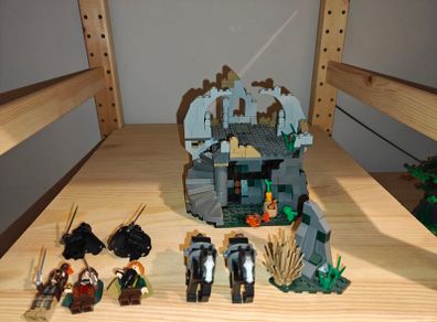 Lego The Lord of the Rings Attack on Weathertop 9472