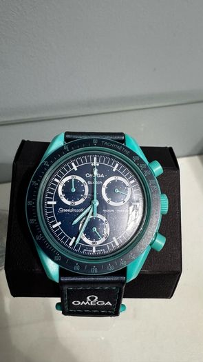 Swatch Moonswatch Mission to Earth Polar Lights