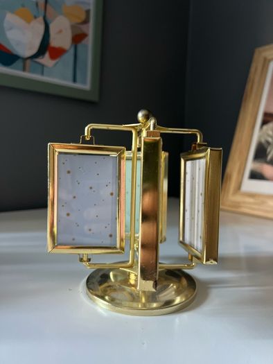 frame  carrousel