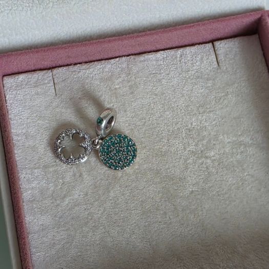 Pandora four leaf clover dangle charm very good condition hallmarked