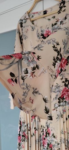 SHEIN floral pleated midi Sz L ( Fit 14-16UK)