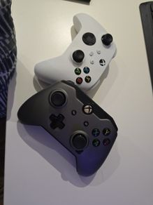Xbox + Windows Controllers (Buy one take PDP Controller free)