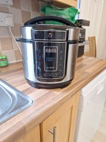 pressure cooker