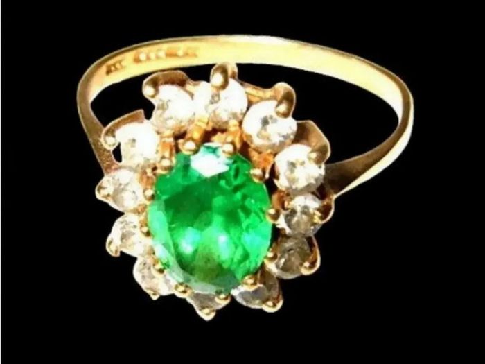 Vintage Hallmarked 14ct Gold Cluster