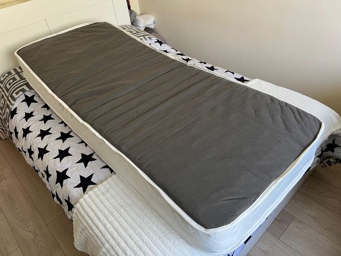 Single Matress