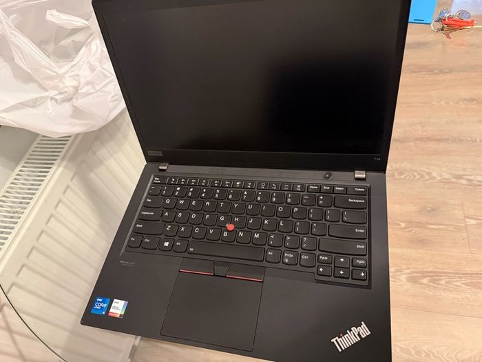 Lenovo T14 11gen i5 16gb ram 256ssd