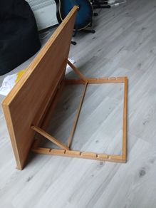 Desk top easel