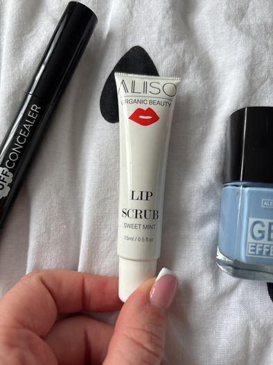 beauty / skincare random items
