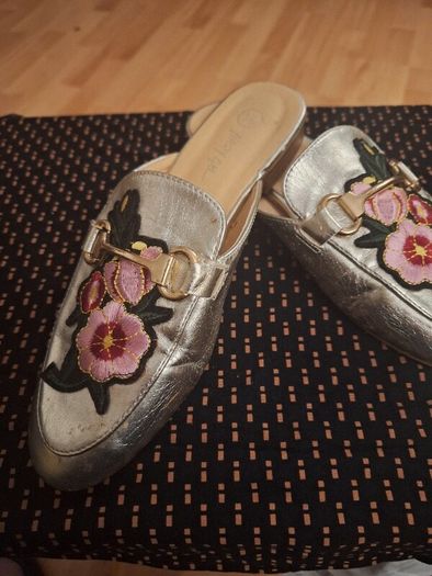 Ladies Loafers/Sliders .. Size: 5 UK .. 38 EU .. Price Drop
