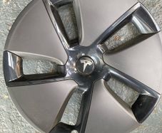 Tesla Wheel trim
