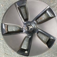 Tesla Wheel trim