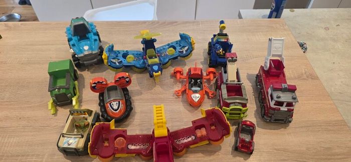paw Patrol various vehicles