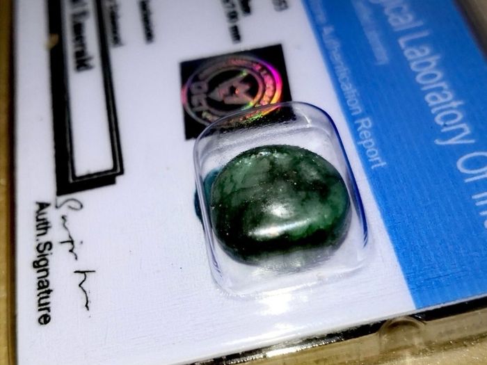 11.5ct Natural Emerald with certificate