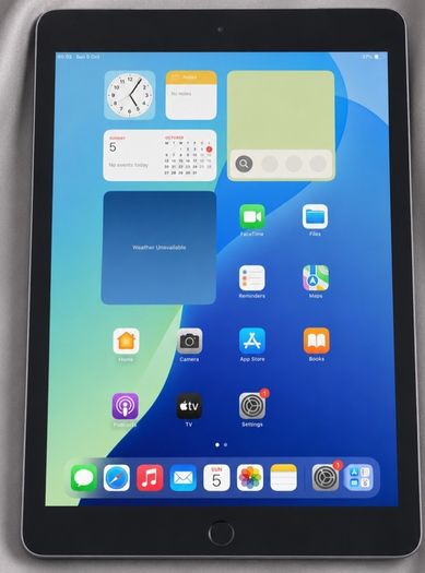 Ipad 8th Generation WiFi/Cellular Sim Like New