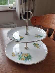 James Kent Old Foley Cake Tier