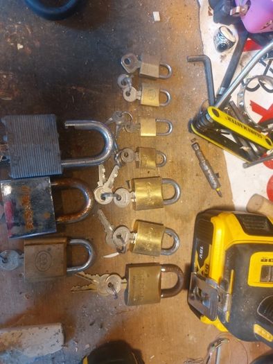 pad locks various sizes