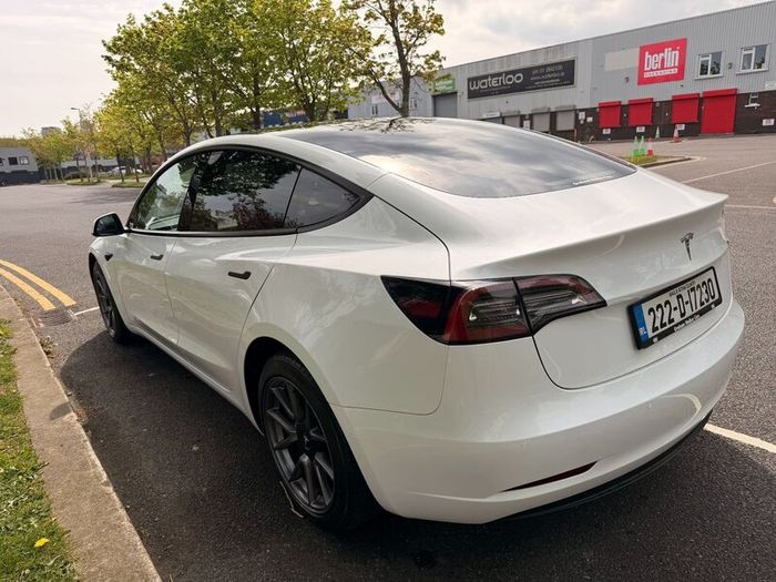 Tesla Model 3 2022