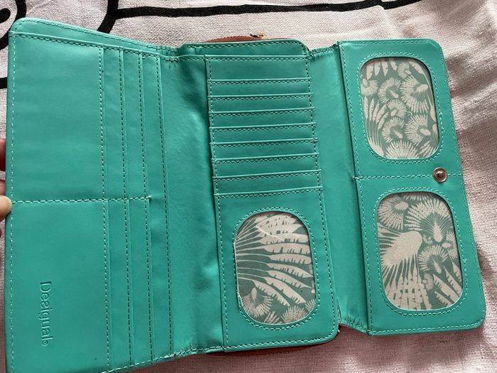 Desigual purse