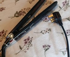Hair straightener