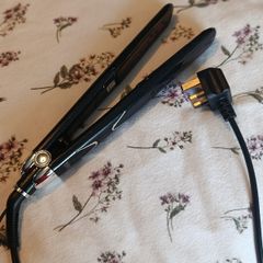 Hair straightener