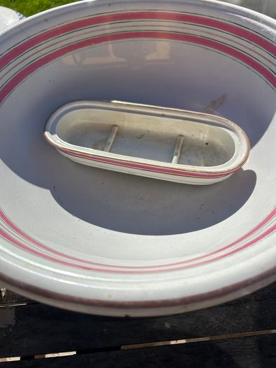 Large vintage wash bowl and soap dish