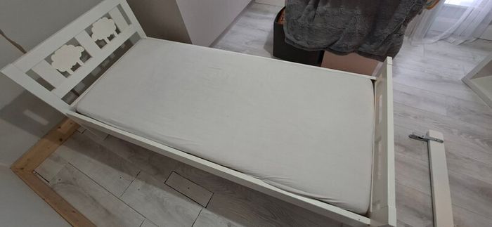 toddler bed
