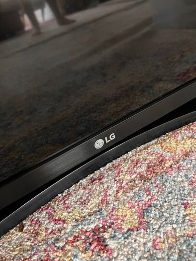 43 LG Smart TV Perfect Condition