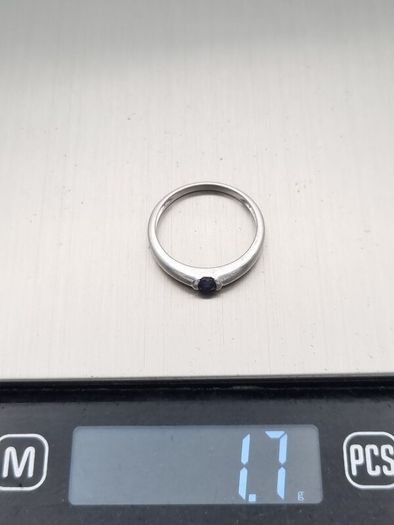 925 Vintage Sterling Silver & Dark Amethyst Ring