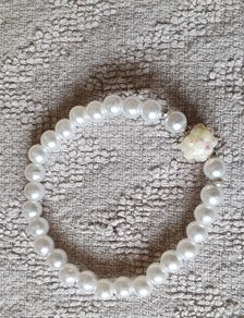 New - A Childs Pearl Effect Bracelet - #