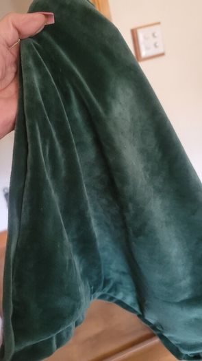 Free Cushion Covers x4 Bottle Green Soft Velour