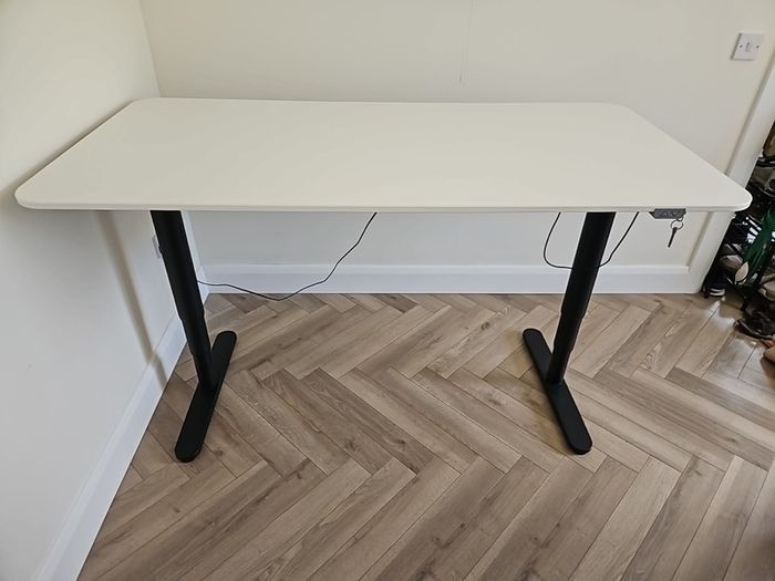 Ikea sit/stand desk. 160cm x 80cm
