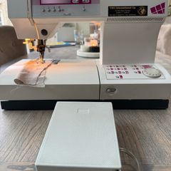 Pfaff Quilt Expression 2048 Sewing Machine - Excellent condition
