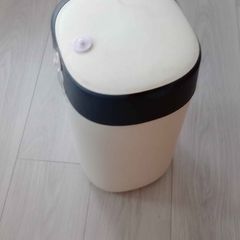 nappy bin