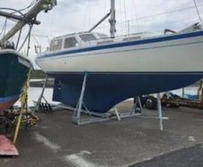 Sailing boat / yacht