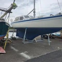 Sailing boat / yacht