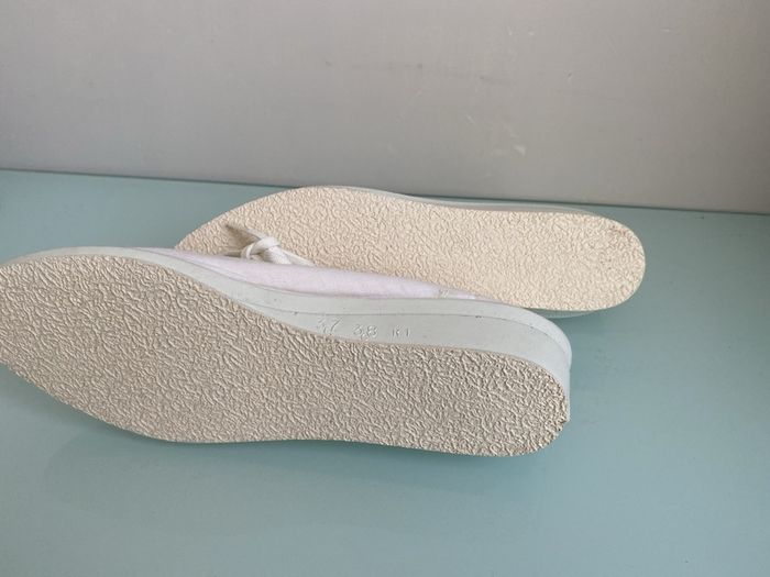 New Summer Shoes, size 4