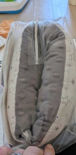 breastfeeding pillow lansinoh