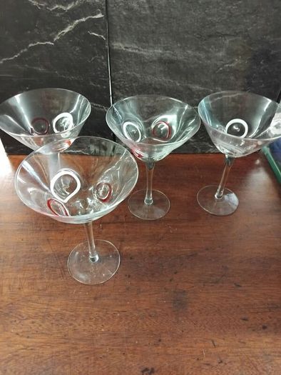 4 Delpihi Martini Glasses