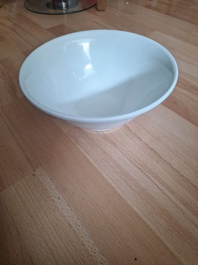 Salad Bowl/Dalebrook Valencia Bowl.  .. Price Drop