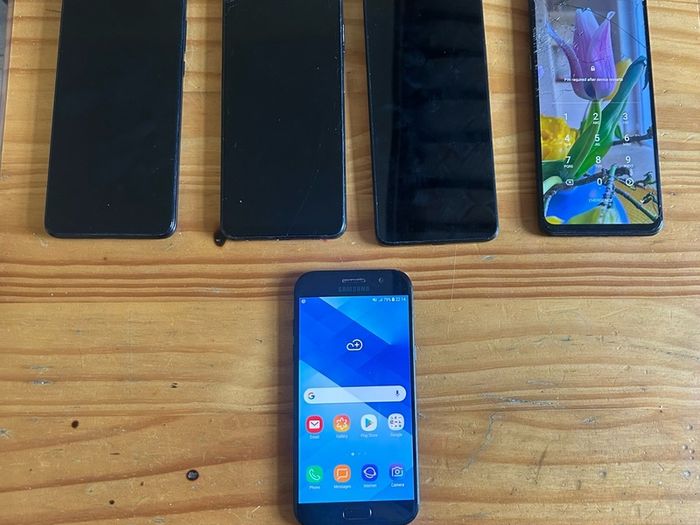 Samsung Redmi TCL mixed