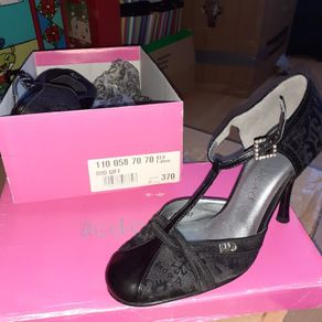 ladies shoes