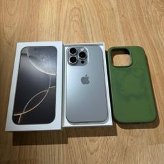 Unlocked Apple iPhone 16 pro Natural titanium 128gb