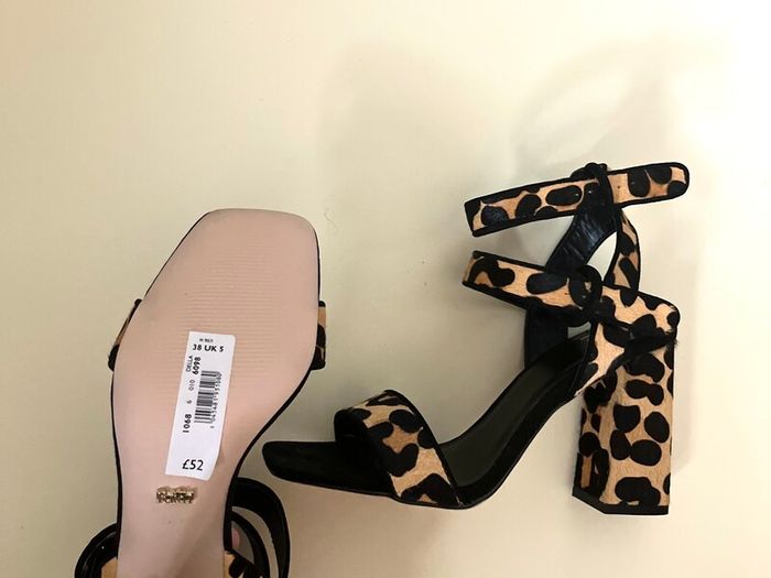 Fashion shoes