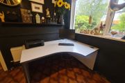 Corner desk - white